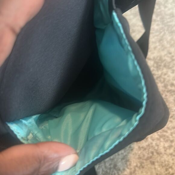 Corkcicle Crossbody Water Bottle Sling Bag - Picture 4 of 8